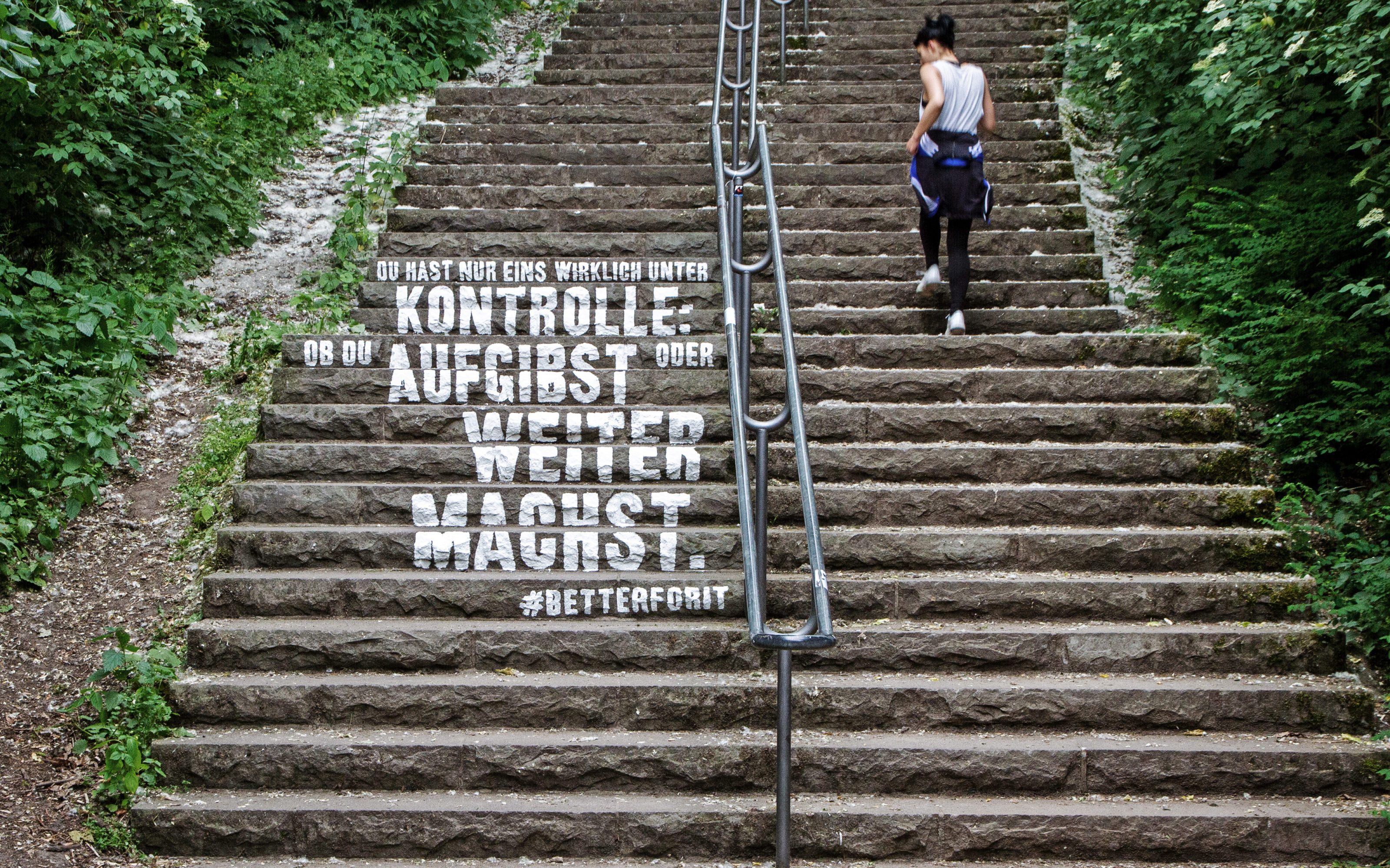 GRACO-Nike-Guerilla-Marketing-Stairs-Stencil GRACO-Nike-Guerilla-Marketing-Stairs-Stencil